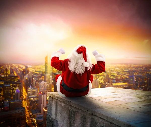 Babbo Natale su un tetto — Foto Stock