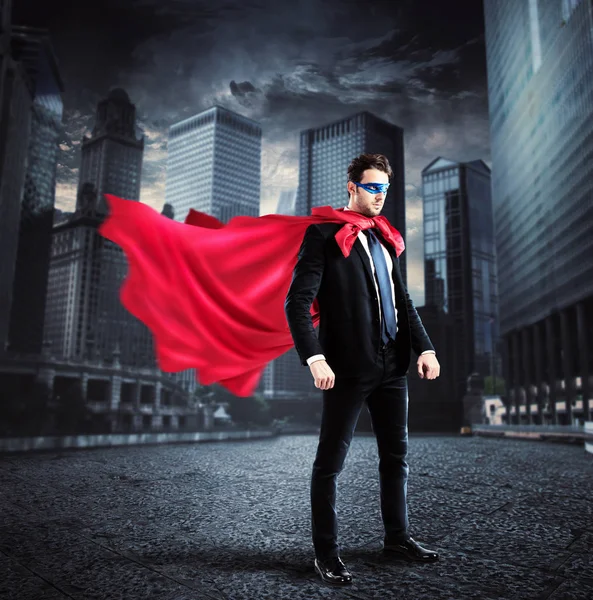 Zakenman met een superheld cape — Stockfoto