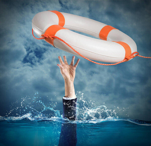 Lifestyle запустил утопающего человека
 