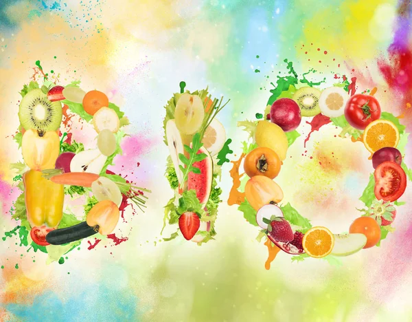 Frutas e produtos hortícolas que formam a palavra bio — Fotografia de Stock