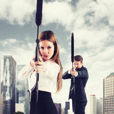  İş adamları ok ve yayla