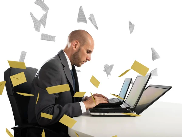 Disperazione e stress per e-mail spam — Foto Stock