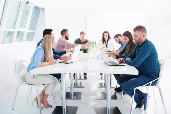 Meeting of business people. Concept of partnership and teamwork — Stock Photo, Image