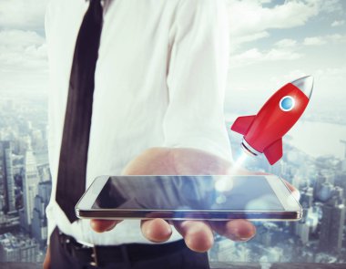 Küçük roket cep telefonundan başlar
