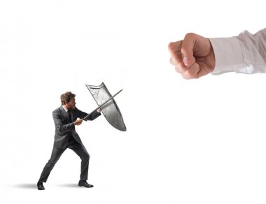 Küçük iş adamı büyük sorunlar kalkan ve kılıç ile mücadele meydan okuyor.