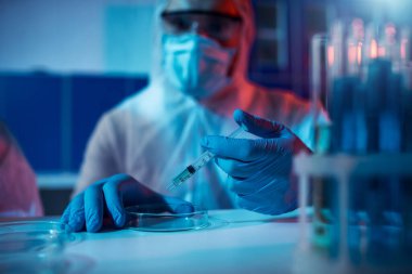 Tıp bilimi laboratuvarı. Virüs ve bakteri araştırması kavramı