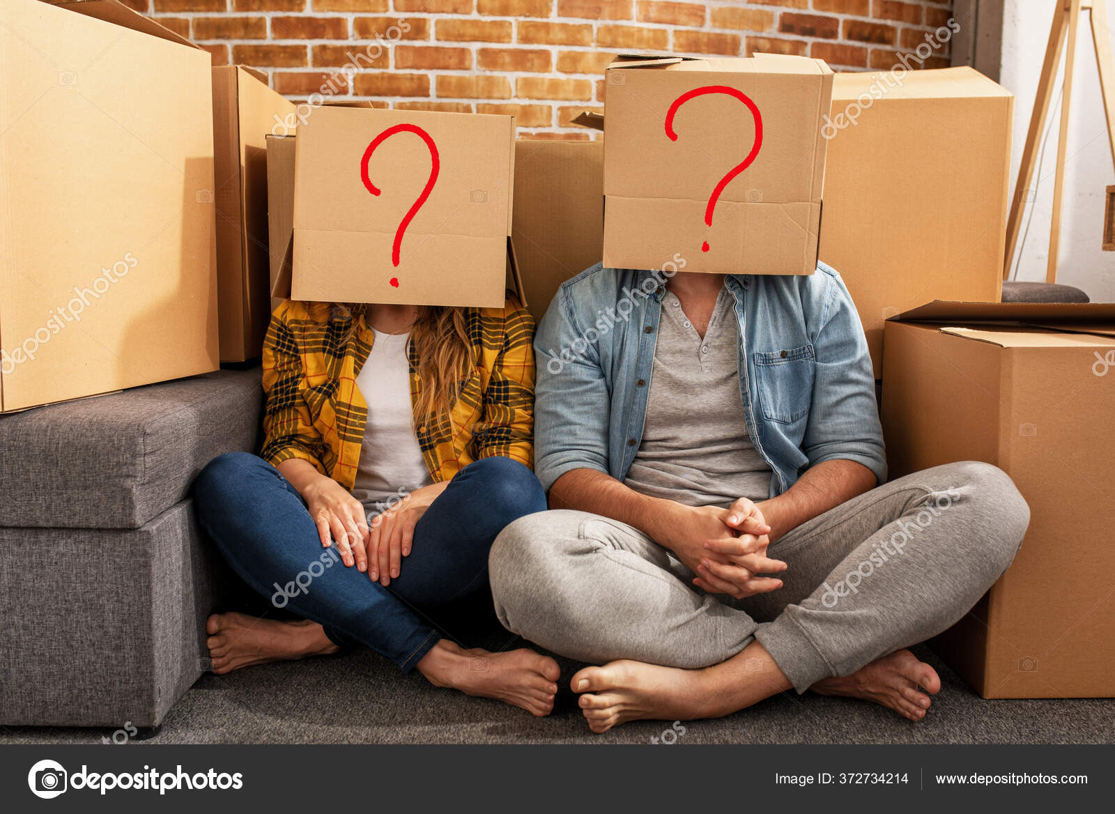 Thinking of moving. Moving to abroad. Think of you family and your home. Thinking of moving. Думающий швейцарец.