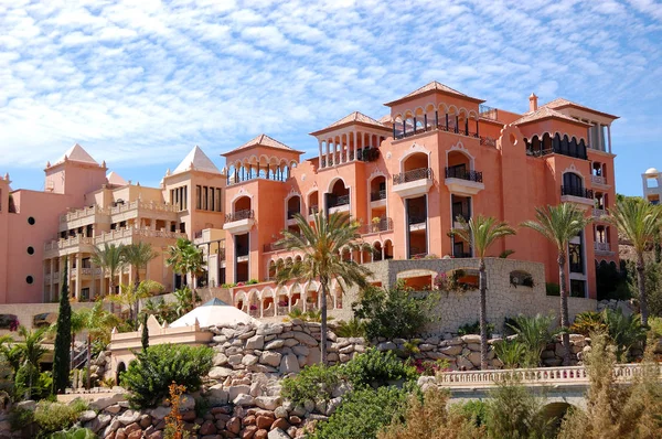 Edifícios dos hotéis de luxo, ilha de Tenerife, Espanha — Fotografia de Stock