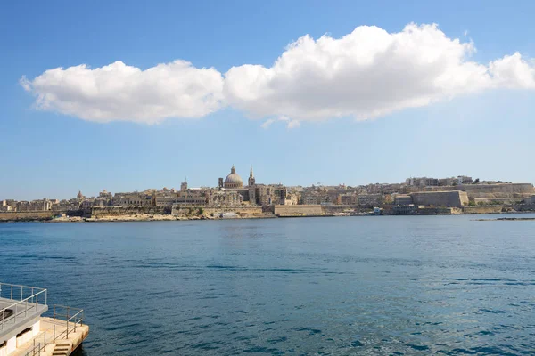 La vista de La Valeta, Sliema, Malta — Foto de Stock