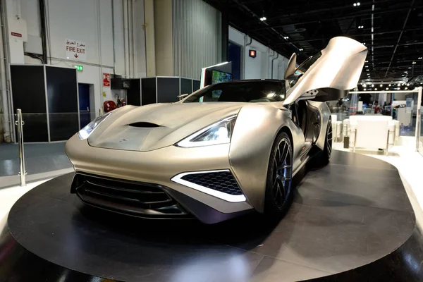 Dubaj, Emiráty - Listopad 18: The obrazovky Vulcano Titanium je svět první Titan superauto na Dubaj Motor Show 2017 na 18 listopadu 2017 — Stock fotografie