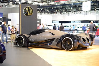 Dubai, Birleşik Arap Emirlikleri - 17 Kasım: Lüks Devel on altı supercar Dubai Motor Show 2017 üzerinde 17 Kasım 2017 üzerinde olduğunu 