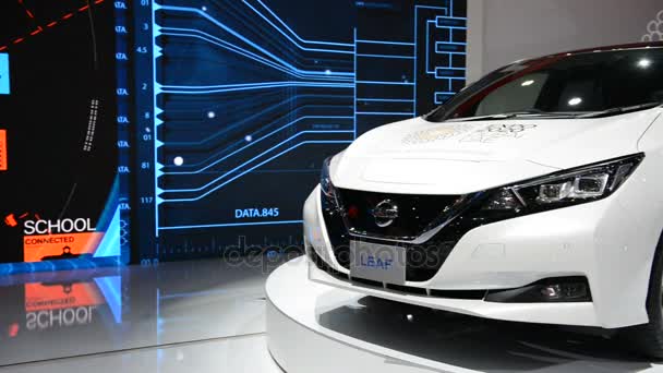 Dubai Emiratos Árabes Unidos Noviembre Nuevo Nissan 2018 Leaf Coche — Vídeos de Stock