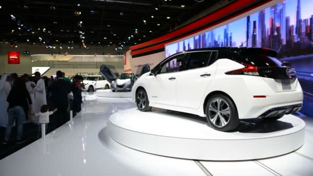 Dubaj Zea Listopada Wszystkie Nowy Elektryczny Samochód Nissan 2018 Leaf — Wideo stockowe