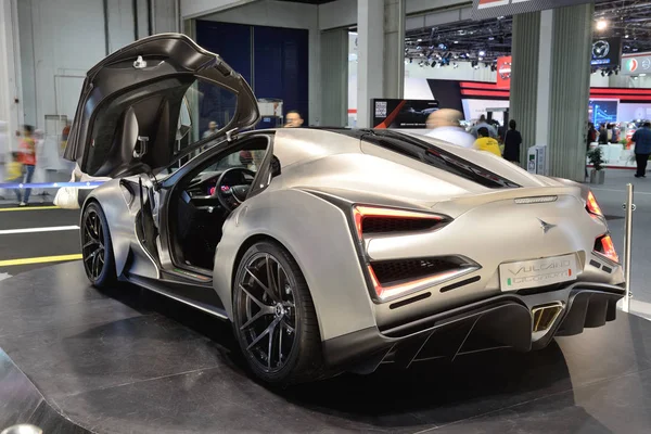 DUBAI, UAE - NOVEMBER 18: The Icona Vulcano Titanium is the world first titanium supercar on Dubai Motor Show 2017 on November 18, 2017 — Stock Photo, Image
