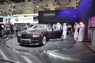 Dubai, Birleşik Arap Emirlikleri - 17 Kasım: Rolls Royce Phantom Dubai Motor Show 2017 üzerinde 17 Kasım 2017 arabadır 