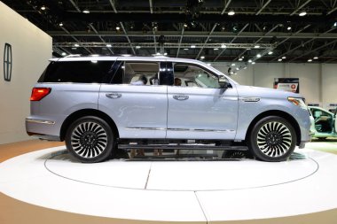 Dubai, Birleşik Arap Emirlikleri - 18 Kasım: Lincoln Navigator Dubai Motor Show 2017 üzerinde 18 Kasım 2017 arabadır 
