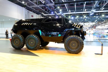 Dubai, Birleşik Arap Emirlikleri - 17 Kasım: Lüks Devel altmış off-road araç Dubai Motor Show 2017 üzerinde 17 Kasım 2017 üzerinde olduğunu 