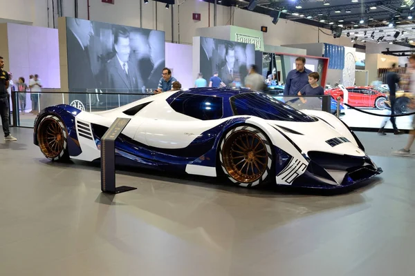 DUBAI, UAE - NOVEMBER 17: The Devel Sixteen supercar is on Dubai Motor Show 2017 on November 17, 2017 — Stock Photo, Image