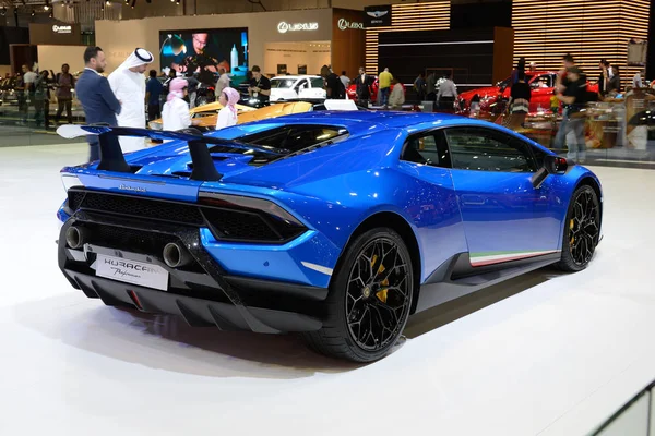 Dubai, Birleşik Arap Emirlikleri - 17 Kasım: Lamborghini Huracan Performante spor otomobil Dubai Motor Show 2017 üzerinde 17 Kasım 2017 üzerinde olduğunu — Stok fotoğraf