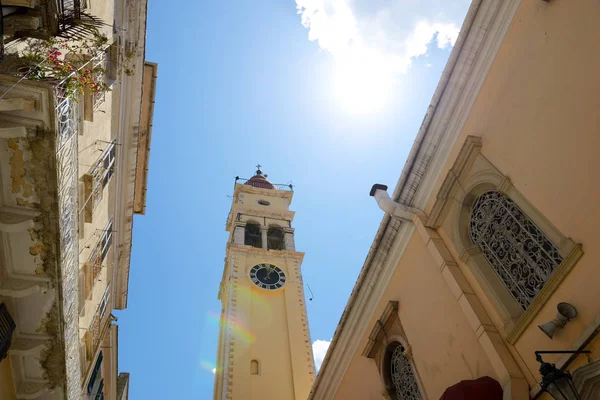De bell-toren van Sint Spyridon kerk, Corfu, Griekenland — Stockfoto