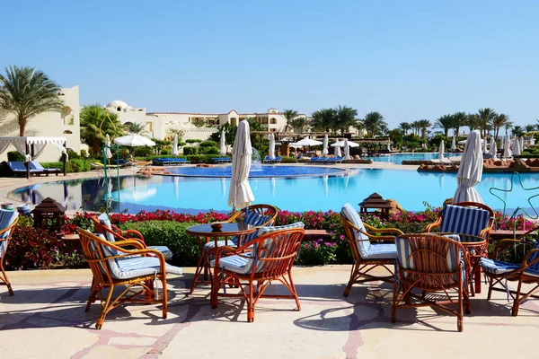 在豪华的酒店、 沙姆沙伊赫、 埃及游泳池 — 图库照片