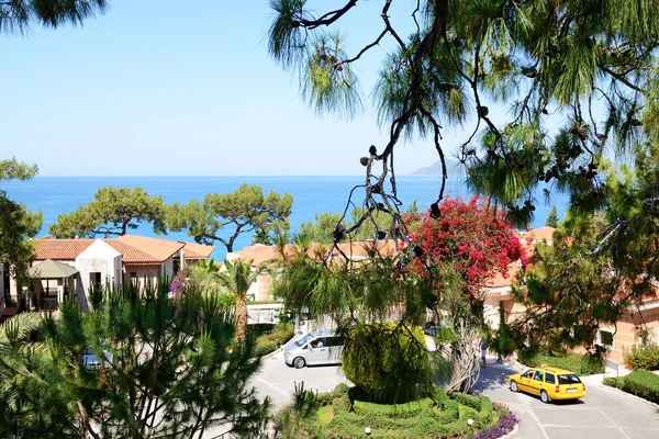 Bouw van het luxe hotel op Turks resort, Fethiye, Turkije — Stockfoto