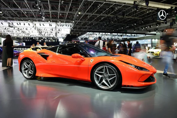 DUBAI, UAE - NOVEMBER 17: The Ferrari F8 Tributo sportscar is on Dubai Motor Show 2017 on November 17, 2017 — 스톡 사진