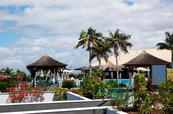 Recreation area bij de luxevilla, eiland tenerife, Spanje — Stockfoto