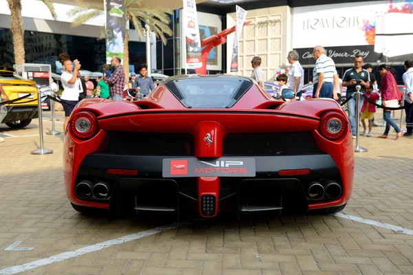 Dubai Emiratele Arabe Unite Noiembrie Sportivul Ferrari Laferrari Este Salonul — Fotografie, imagine de stoc