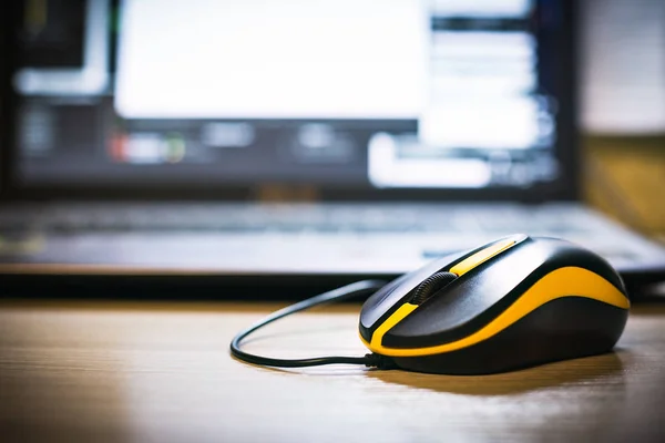 Preto com fio computador mouse closeup . Imagem De Stock