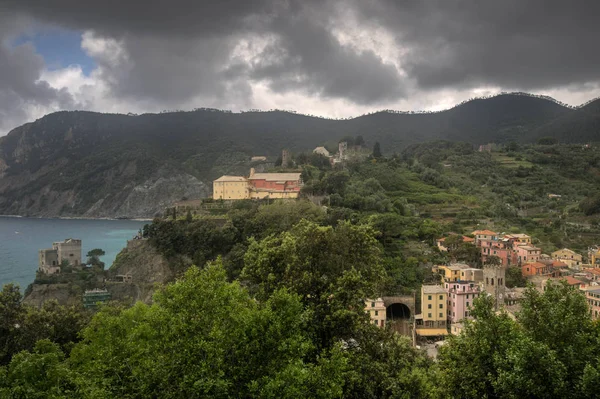 Village de Monterosso vue mer en Italie — Photo