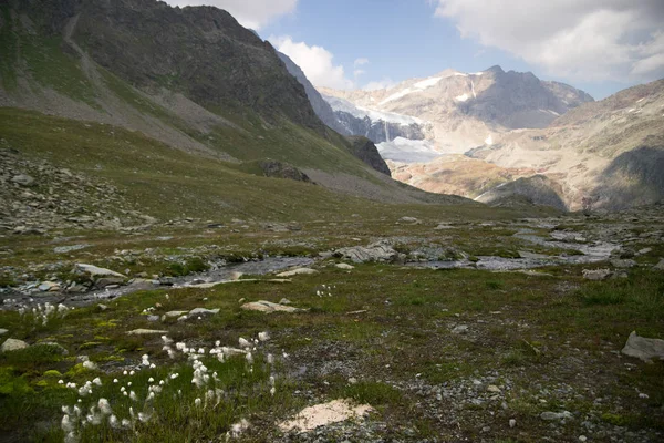 Paisagem montanhosa nos Alpes — Fotografia de Stock