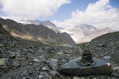 Dramatik dağ manzarası