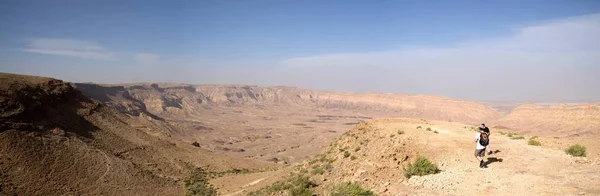 Panorama amplo angular da paisagem do deserto — Fotografia de Stock
