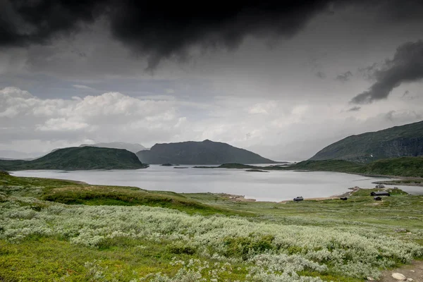 Montanha paisagem natureza em Morway verão — Fotografia de Stock