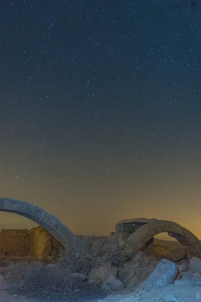 Vía Láctea y ruinas en Israel — Foto de Stock