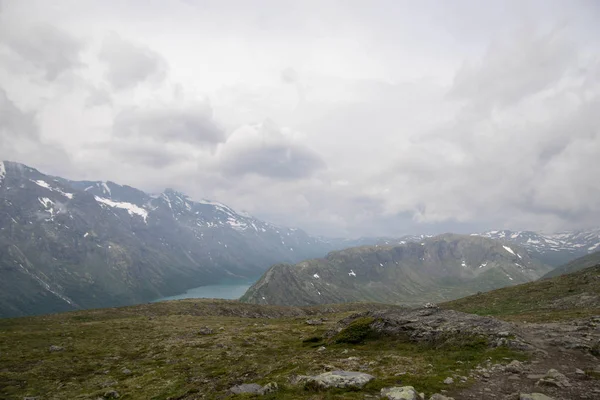 Senderismo de montaña en Noruega — Foto de Stock