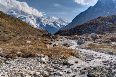 Nepal Himalaya dağı manzaralı görünüm