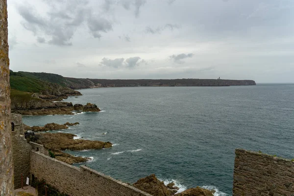 Château sur une côte maritime de Bretagne française — Photo