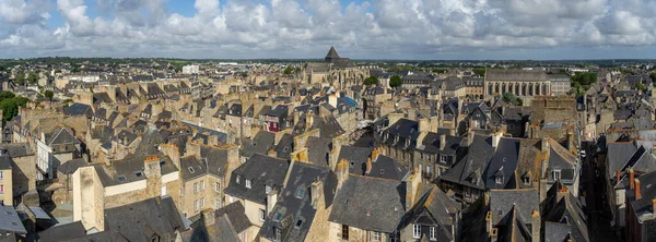 Dinan historyczne miasto we Francji Bretagne — Zdjęcie stockowe