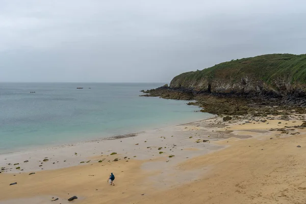 French britanny coast during tide and flow — ストック写真