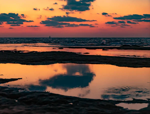 Warna Dramatis Laut Dan Langit Pantai Mediterania — Stok Foto