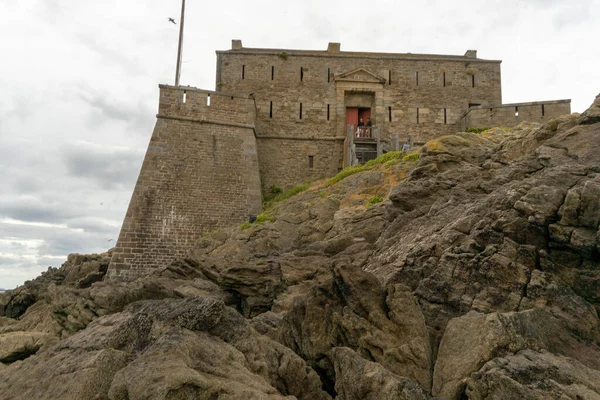 San Malo Touristenattraktion Burg Und Wasser Meerlandschaft — Stockfoto