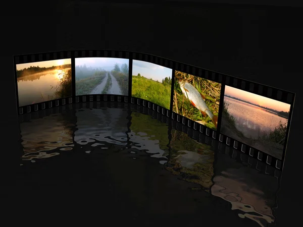 Rolo de filme com imagens de cor (natureza) no fundo preto — Fotografia de Stock