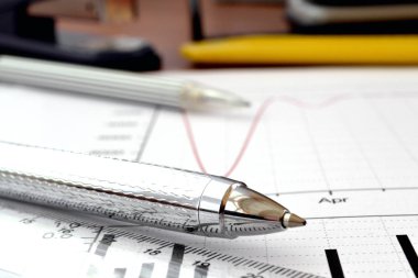 İş geçmişi grafik, kalemi ve cetvel