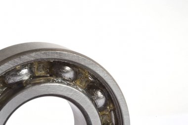 Beyaz arkaplanda yakın çekim konumu.