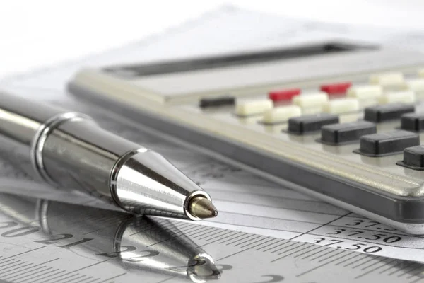 Zakelijke Achtergrond Met Tafel Pen Rekenmachine — Stockfoto