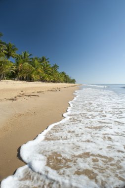 Misyon Beach, Queensland sakin yaz gününde
