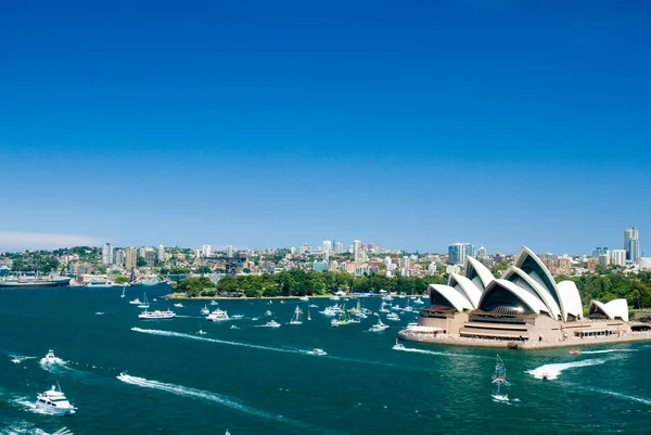 Utsikt Över Sydney Hamn Och Operahuset Blå Himmel Solig Dag — Stockfoto