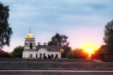 güzel gün batımı ve Ortodoks Kilisesi